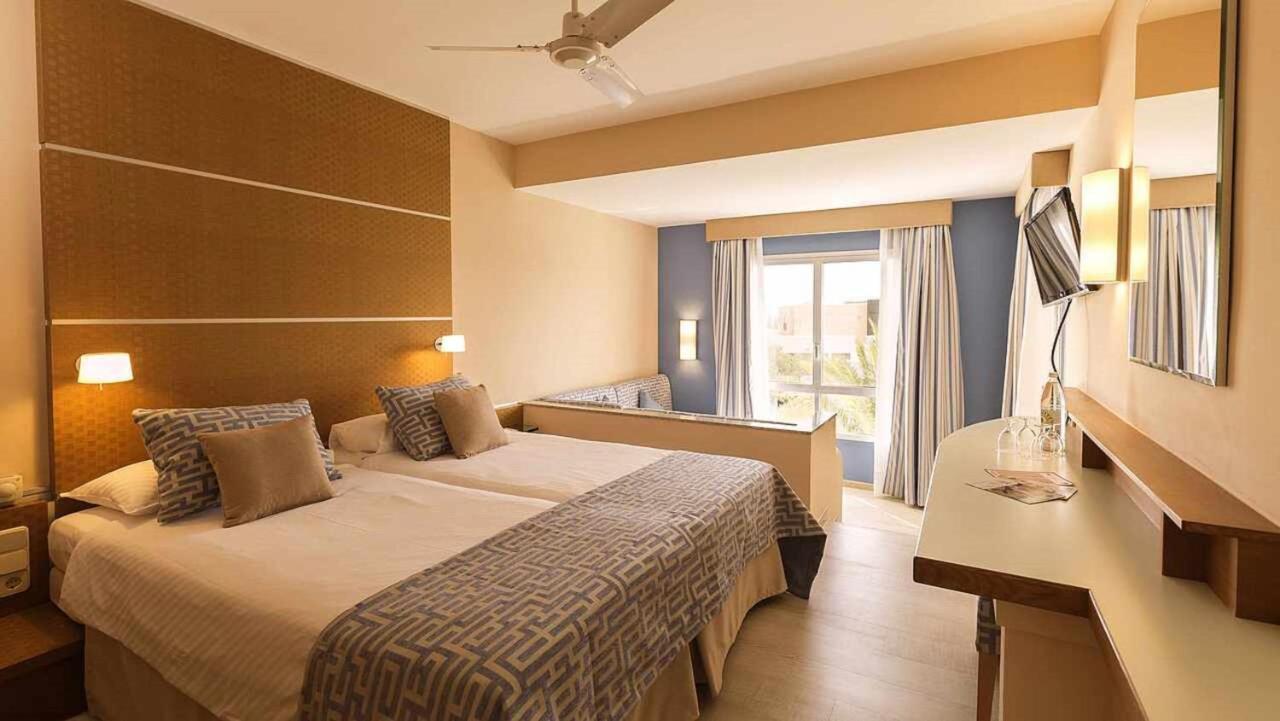فندق Robinson Esquinzo Playa Pájara الغرفة الصورة